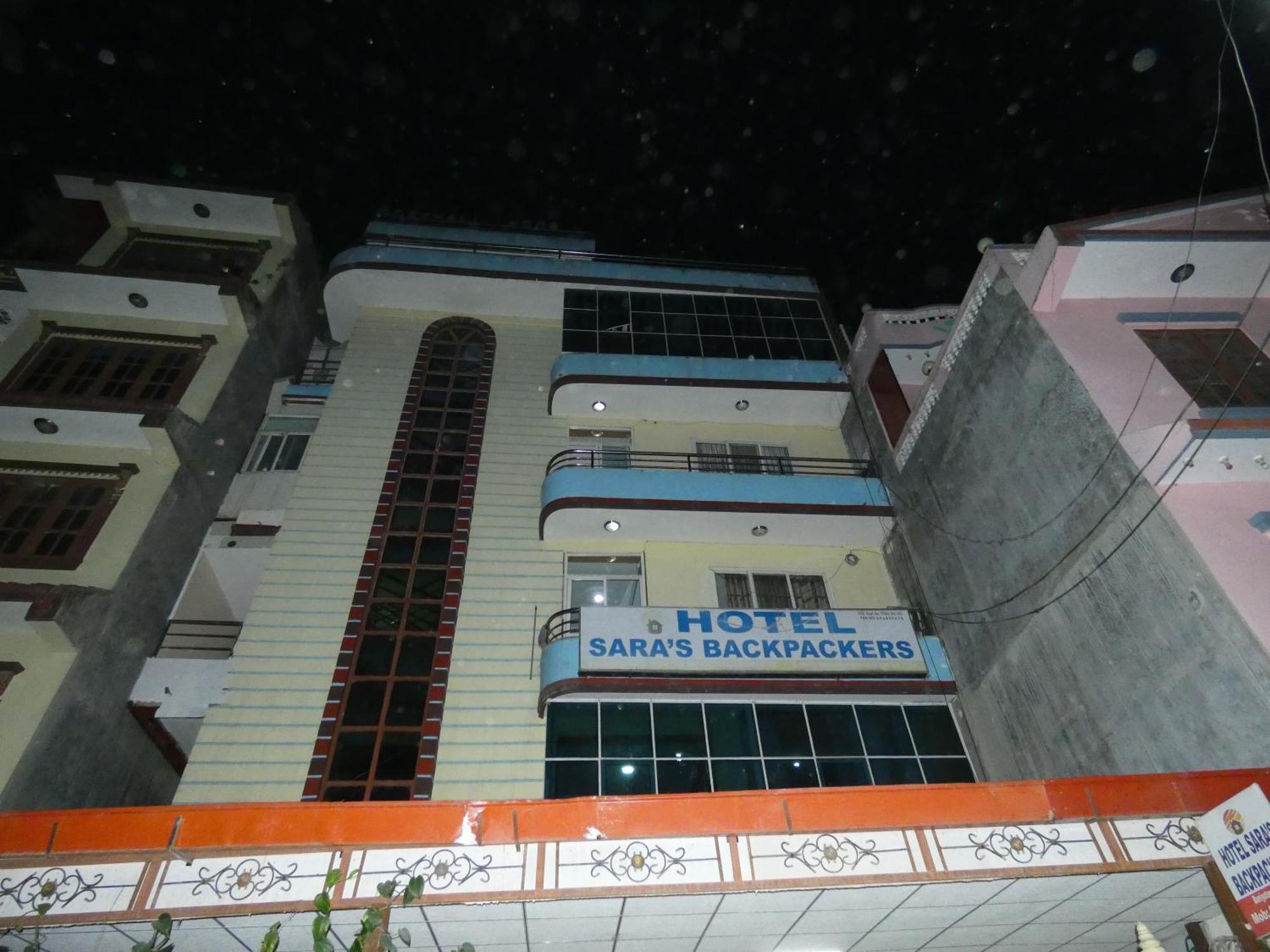 Sara'S Backpackers Hotel Kathmandu Exterior photo