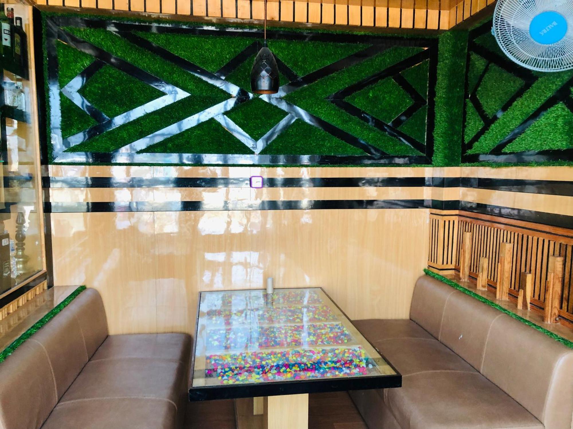 Sara'S Backpackers Hotel Kathmandu Exterior photo